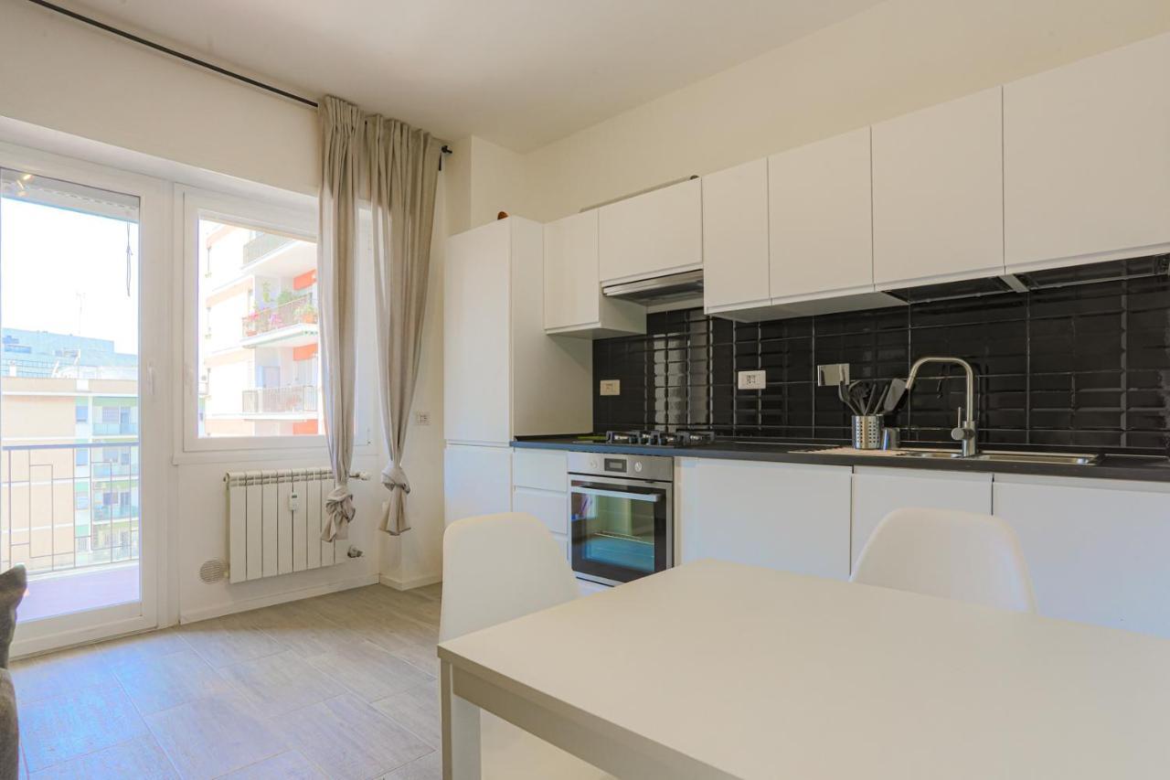 Tiburtina Flam Guest House Рим Экстерьер фото