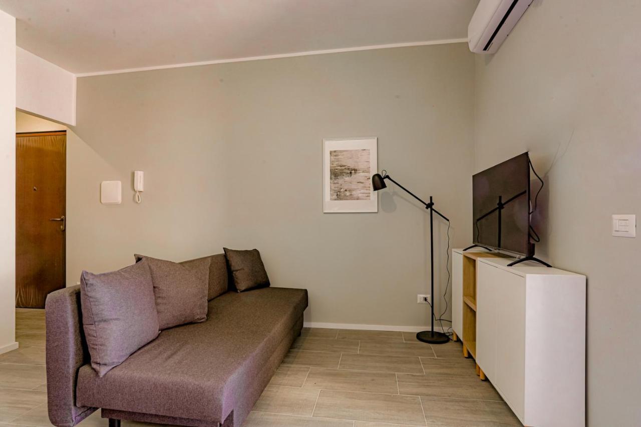 Tiburtina Flam Guest House Рим Экстерьер фото