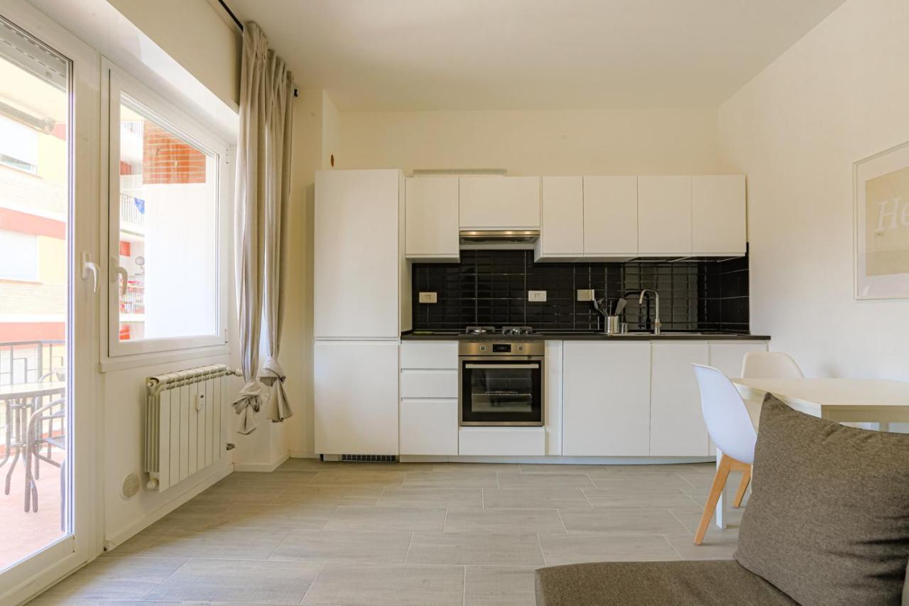 Tiburtina Flam Guest House Рим Экстерьер фото