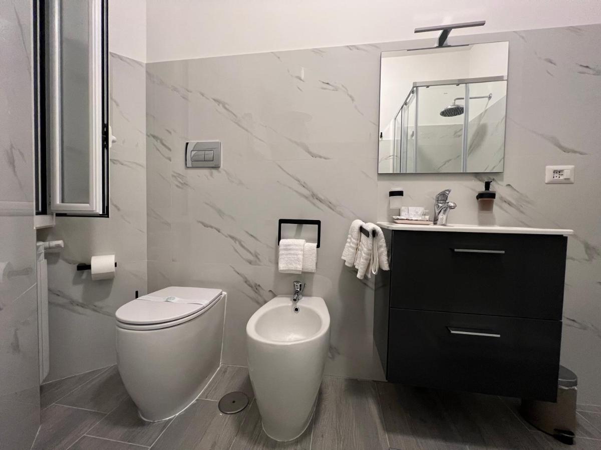Tiburtina Flam Guest House Рим Экстерьер фото
