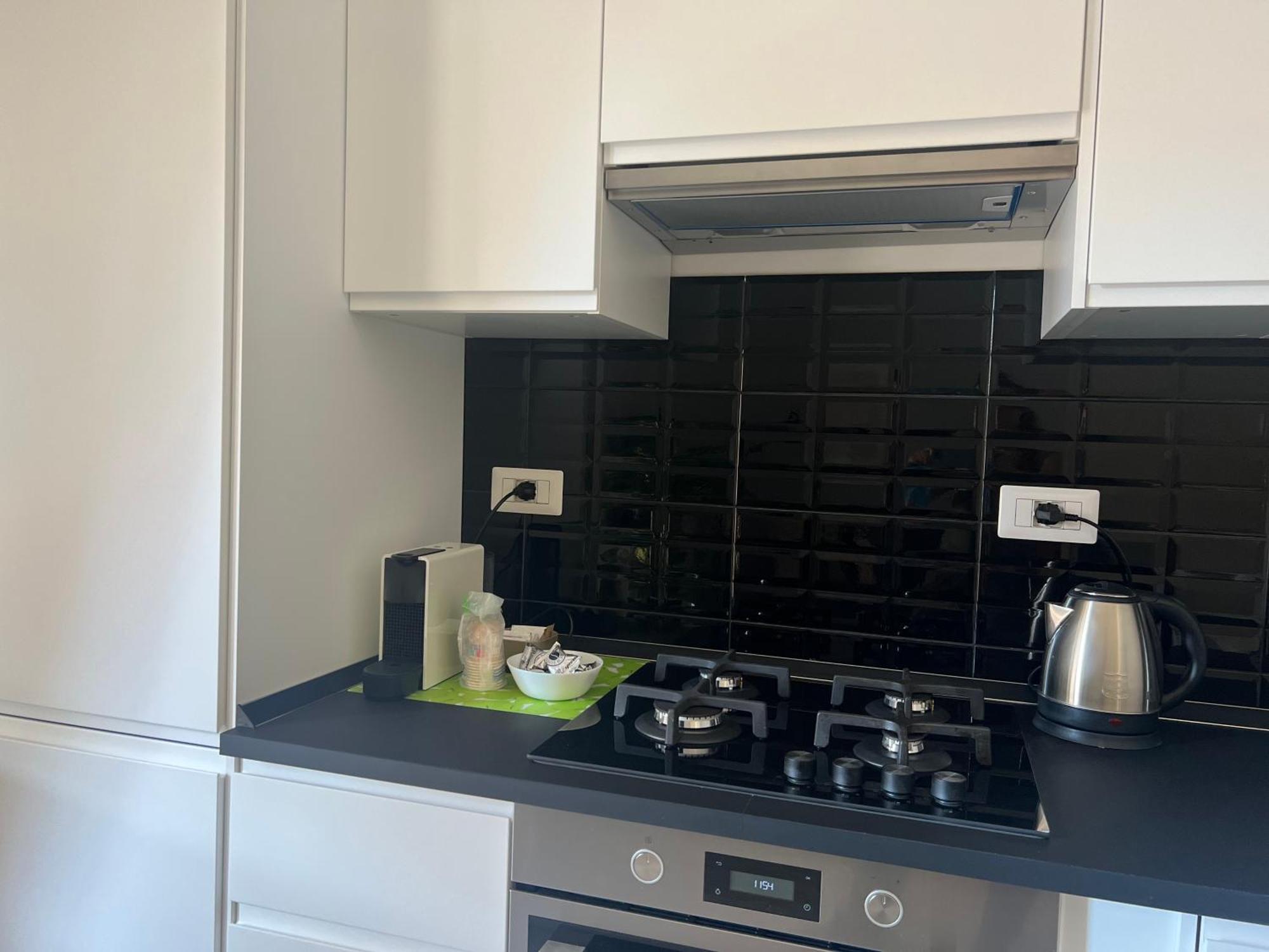 Tiburtina Flam Guest House Рим Экстерьер фото