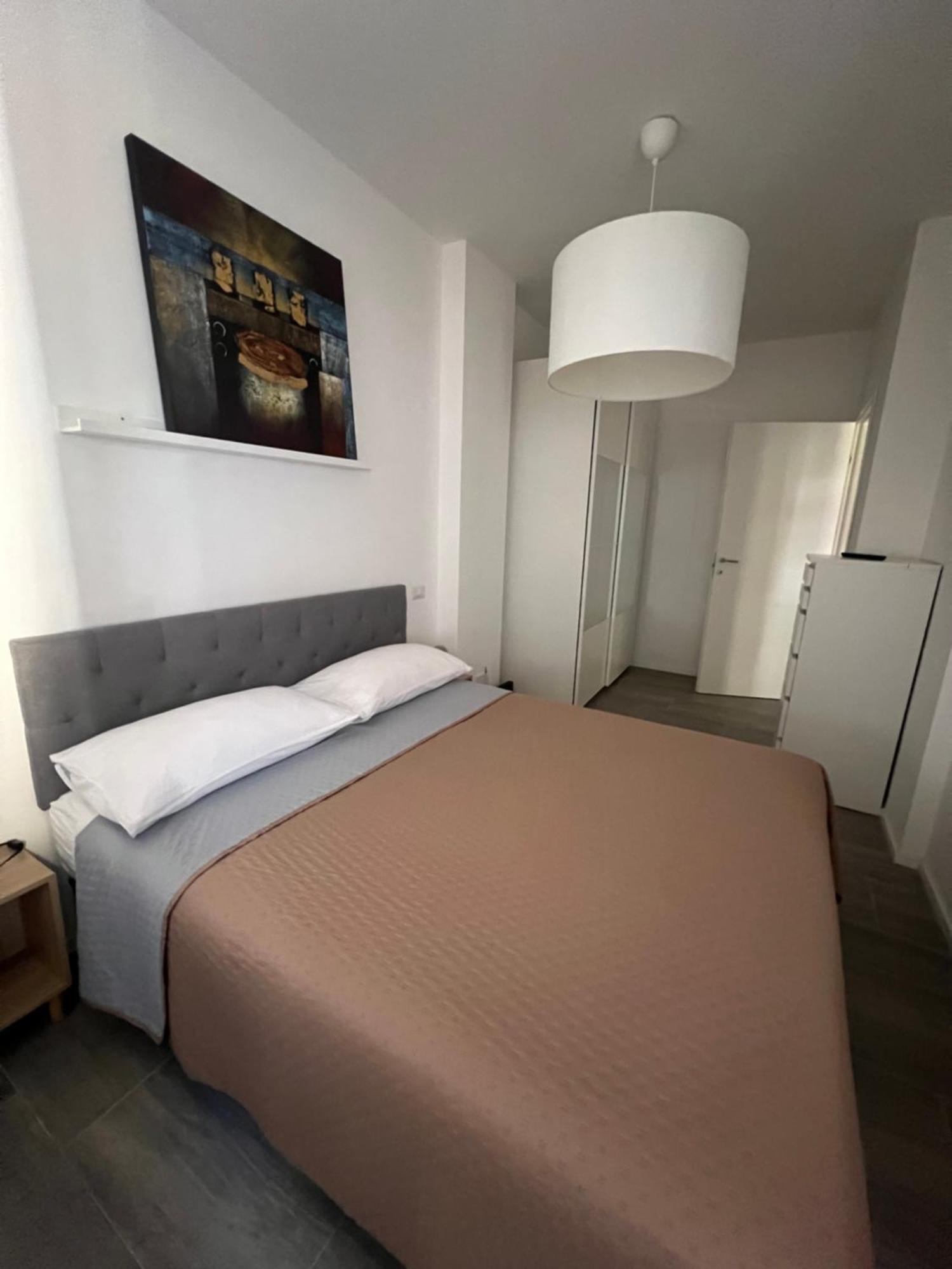 Tiburtina Flam Guest House Рим Экстерьер фото