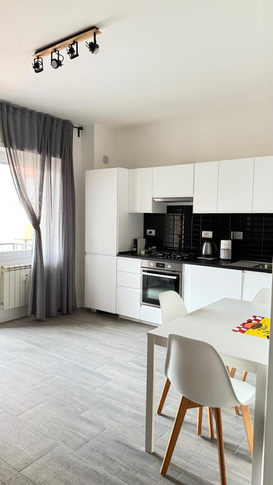 Tiburtina Flam Guest House Рим Экстерьер фото