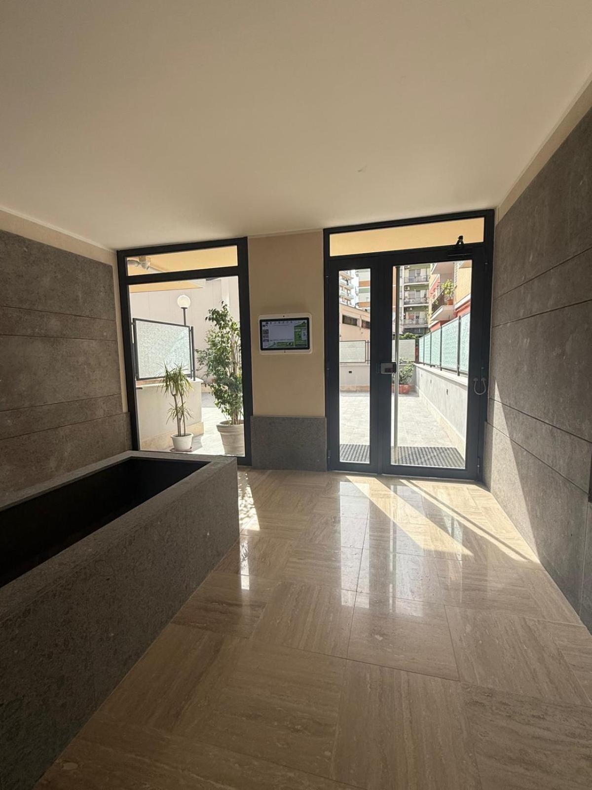 Tiburtina Flam Guest House Рим Экстерьер фото